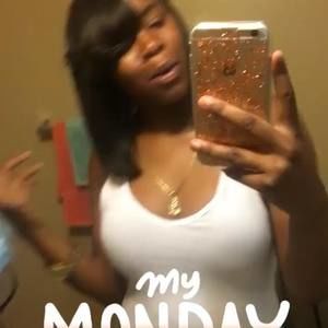 Meet your Posher, Mikayla